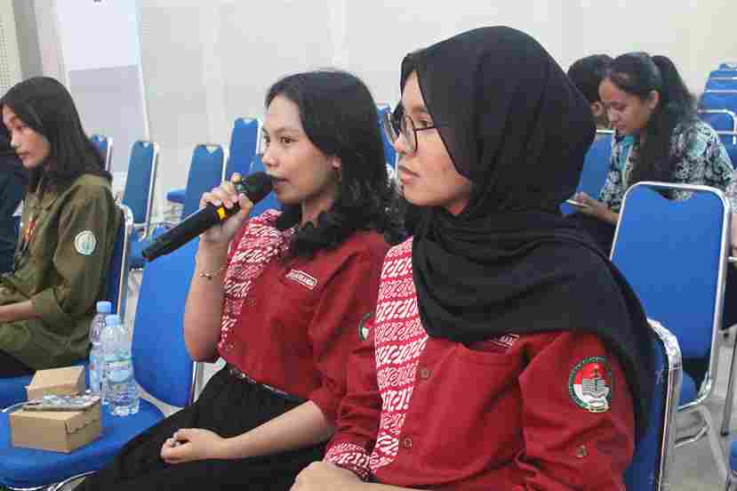 Sesi Diskusi Calon Ketua HMRMIK